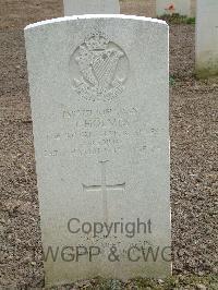 Reichswald Forest War Cemetery - Holmes, James